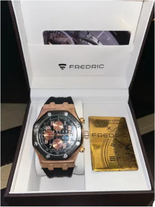 Reloj Fredric Cronógrafo Dorado y Negro