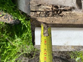 Rodapié de mármol blanco