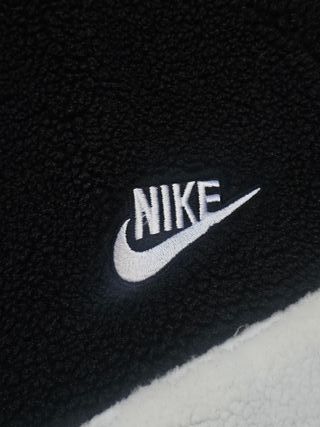 Chaqueta Nike Boa Fleece Negra Talla M