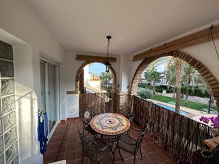 Se alquila apartamento  Vera playa