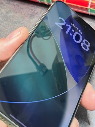 iPhone 16 Pro PARA PIEZAS. Leer