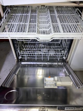 Lavavajillas / lavaplatos MIELE, urgente
