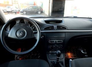 Centralita motor renault 8200440204 laguna 1072253