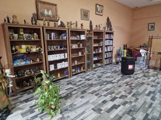 Muebles expositores madera y cristal (NEGOCIABLE)