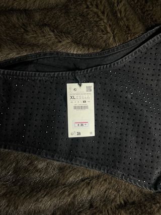 Top Zara brillos un hombro Talla XL