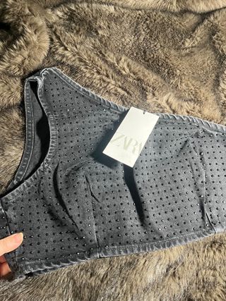 Top Zara brillos un hombro Talla XL