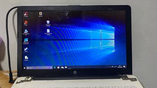 Portátil HP 15-bw044ns Plata/Blanco