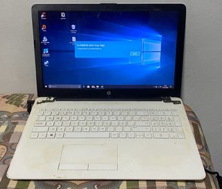 Portátil HP 15-bw044ns Plata/Blanco