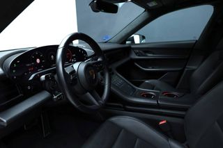 Porsche Taycan Turbo Cross Turismo