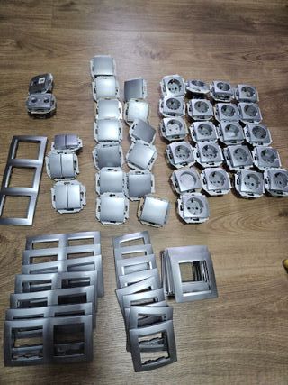 Lote Mecanismos Simón 15 Gris CHOLLO