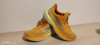 Zapatilla Hoka Mach 5 Naranja/Amarillo