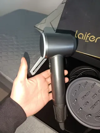 Asciugacapelli Laifen nero modello con diffusore