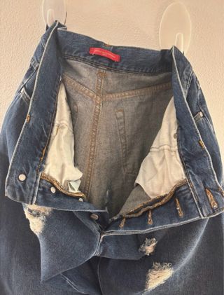 Jeans dritti strappati blu