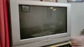 TV JVC AV-32H4SU Gris metalizado