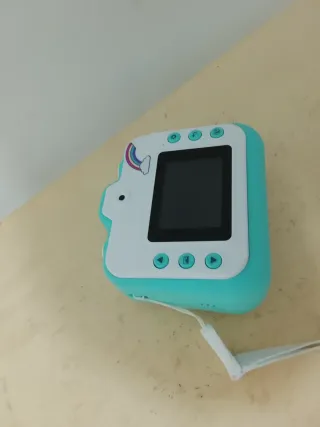 Cámara digital infantil con pegatinas