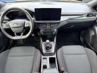 Ford Focus 1.0 Ecoboost MHEV 92kW ST-Line