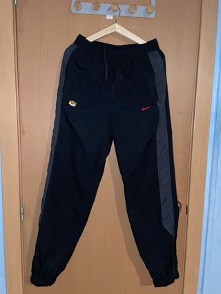 Chaqueta Nike TN Air Negra y Gris