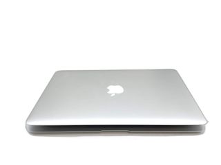 portatil apple apple macbook air core i5 1.8 13 (2017) (a1466)