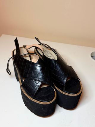 Sandalias de plataforma negras