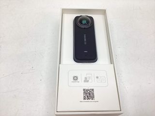 camara ultracompacta insta360 x3