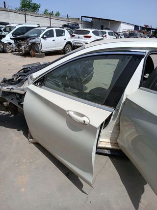 PUERTA DELANTERA IZQUIERDA INFINITI Q30