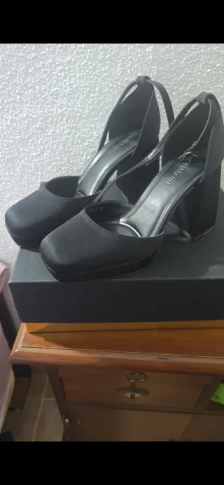 Zapatos de tacón negros talla 37