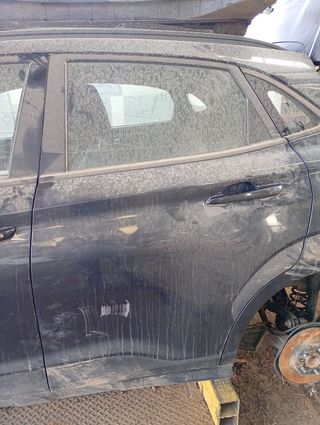 PUERTA TRASERA IZQUIERDA HYUNDAI KONA (OS)