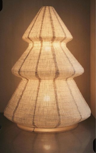 Lámpara Zara Home árbol 94 cm. Altura