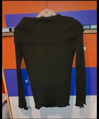 Jersey verde cuello vuelto manga larga