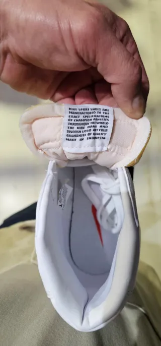 Nike Blazer Mid 77 Zapatillas Blancas y Negras