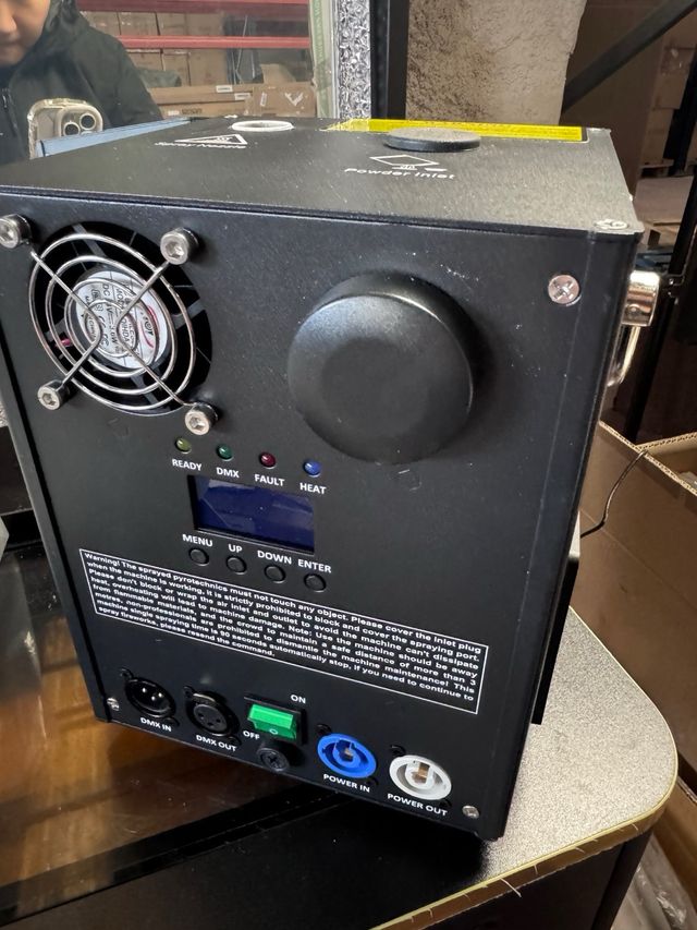 Macchina di scintille fredde per eventi