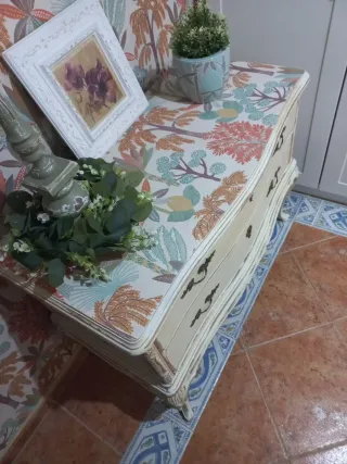 Cómoda antigua Shabby Chic
