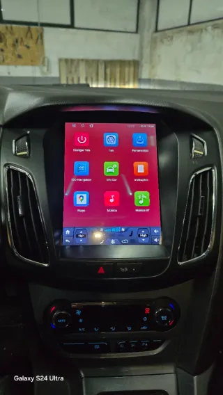 Rádio Ford Focus MK3 Tipo Tesla Android 14 com GPS