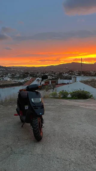 Piaggio Typhoon Scooter Negra