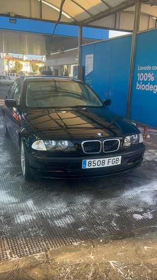 BMW 318i