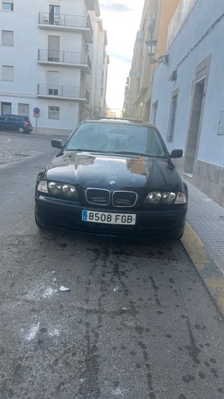 BMW 318i