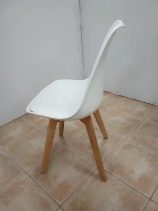 Silla Nórdica negra, blanca, gris