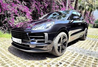 PORSCHE MACAN -