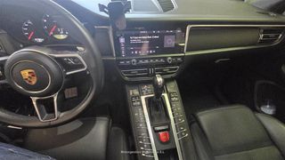 PORSCHE MACAN -
