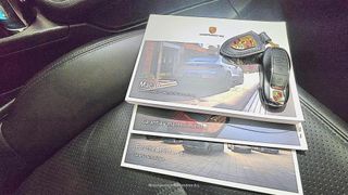 PORSCHE MACAN -