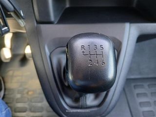 PEUGEOT TRAVELLER BLUE HDI BUSINESS