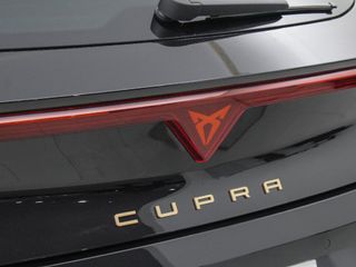 CUPRA LEON 1.5 PHEV 150KW DSG 204 5P