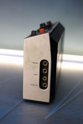 Toshiba Cassette Recorder KT-2700.