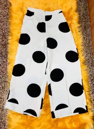 Pantalón culotte lunares talla M