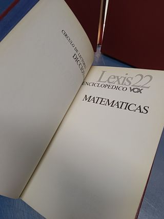 4 libros, MATEMÁTICAS. GRAMÁTICA. DICCIONARIO DE TECNOLOGÍA. ATLAS HISTÓRICO Lexis 22