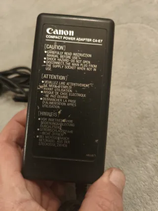 Caricabatterie Canon LP-E7 originale CA-E7 / CR-E7K