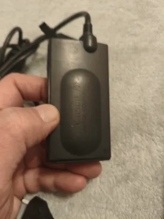 Caricabatterie Canon LP-E7 originale CA-E7 / CR-E7K