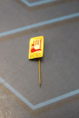 Pin, insignia FCBS. Federación Catalana de Béisbol. Años 60 ó 70.