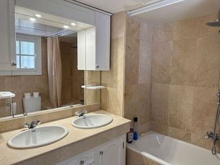 Piso en alquiler en Los Naranjos - Las Brisas en Marbella