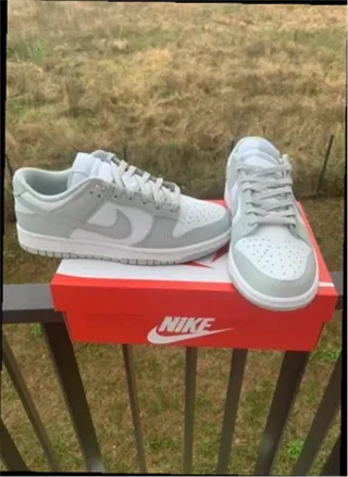 Nike Dunk Low Gris y Blanco Talla 38.5